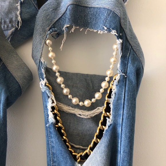 Cutout Denim Jeans w/ Pearl and Chain Designs - Picture 3 of 4